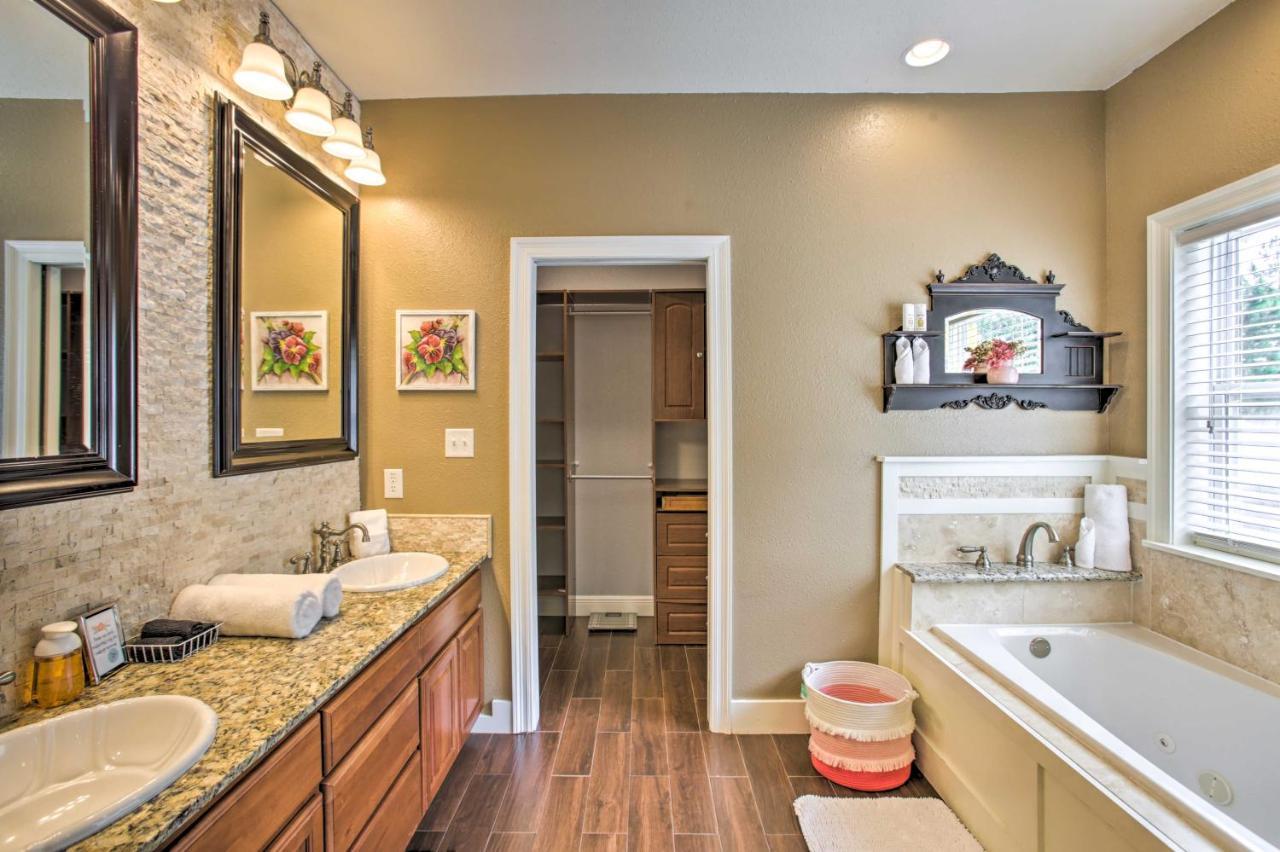 Waveland Family House, 4-Minute Drive To The Beach エクステリア 写真